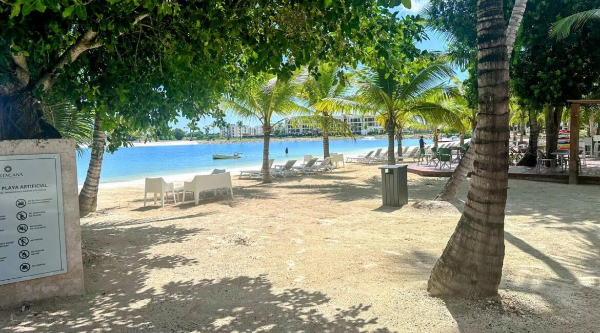 1 Bedroom Fully Furnished Vista Cana