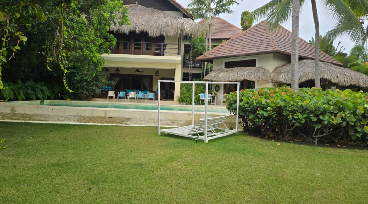 Tortuga C26 Furniture Punta Cana Resorts